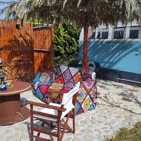 Cornelia Hippie Magic Bus Villa Kíssamos Eksteriør bilde