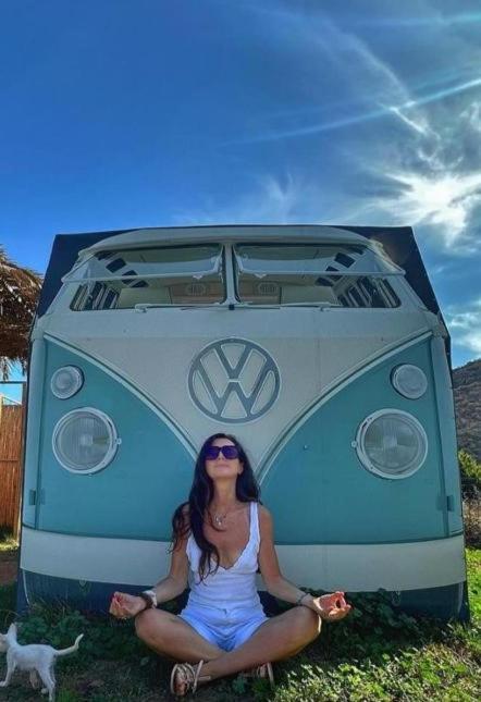 Cornelia Hippie Magic Bus Villa Kíssamos Eksteriør bilde