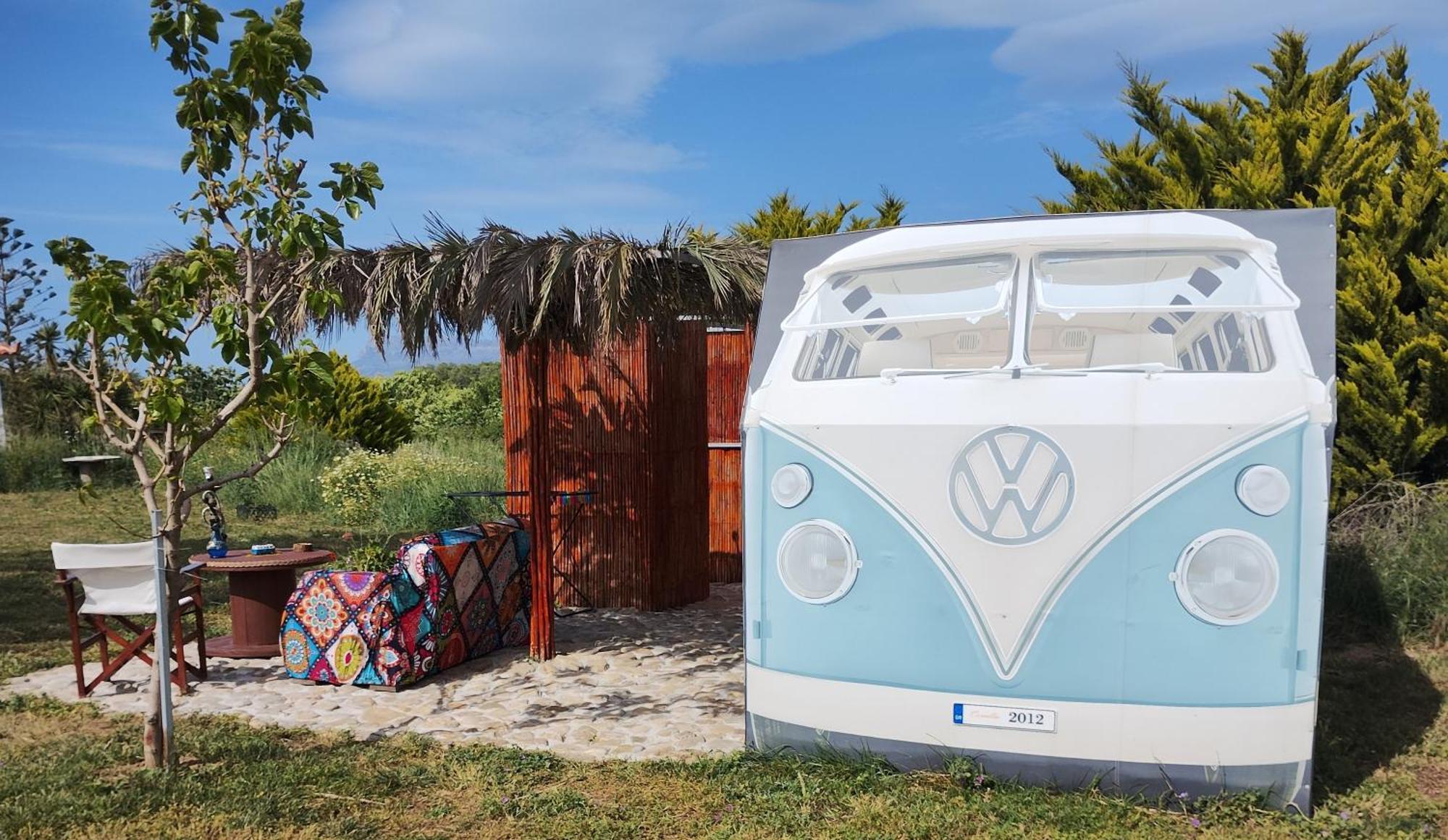 Cornelia Hippie Magic Bus Villa Kíssamos Eksteriør bilde